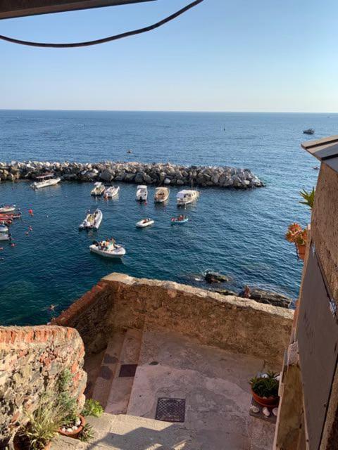 Alloggio Vista Mare Macrescia Apartment Riomaggiore Bagian luar foto